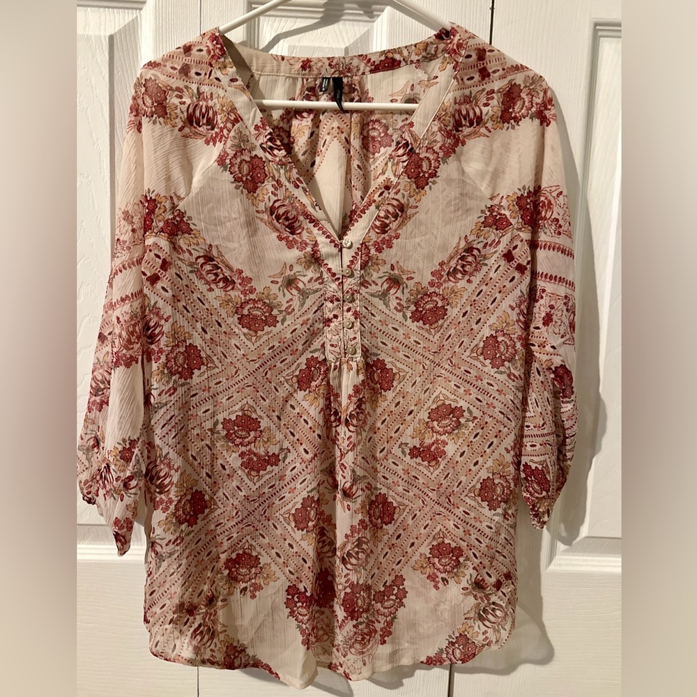 Maurice’s, women’s pink floral shirt semi-sheer size small